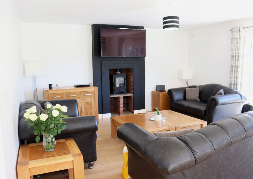 dartmouth-living-room